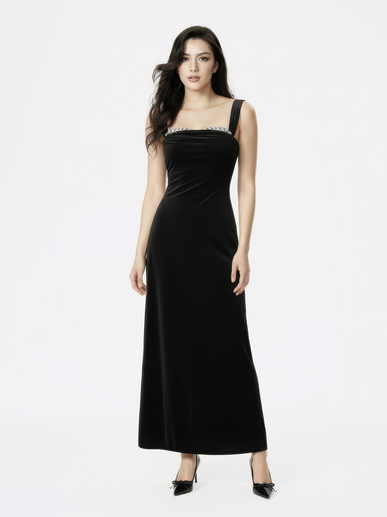 Belle Velvet Maxi Dress: Black Maxi Dress for Cocktail Party
