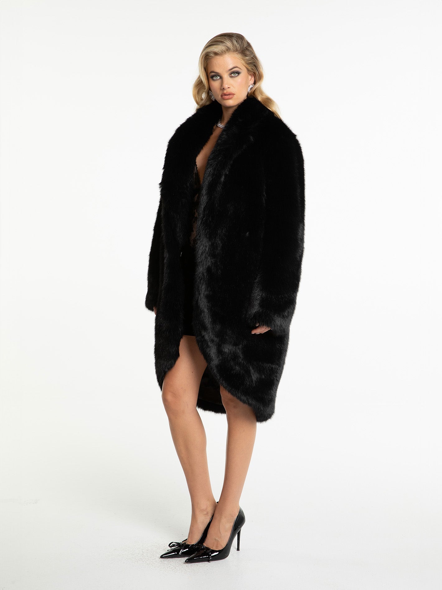 Sofia Fur Coat (Black)