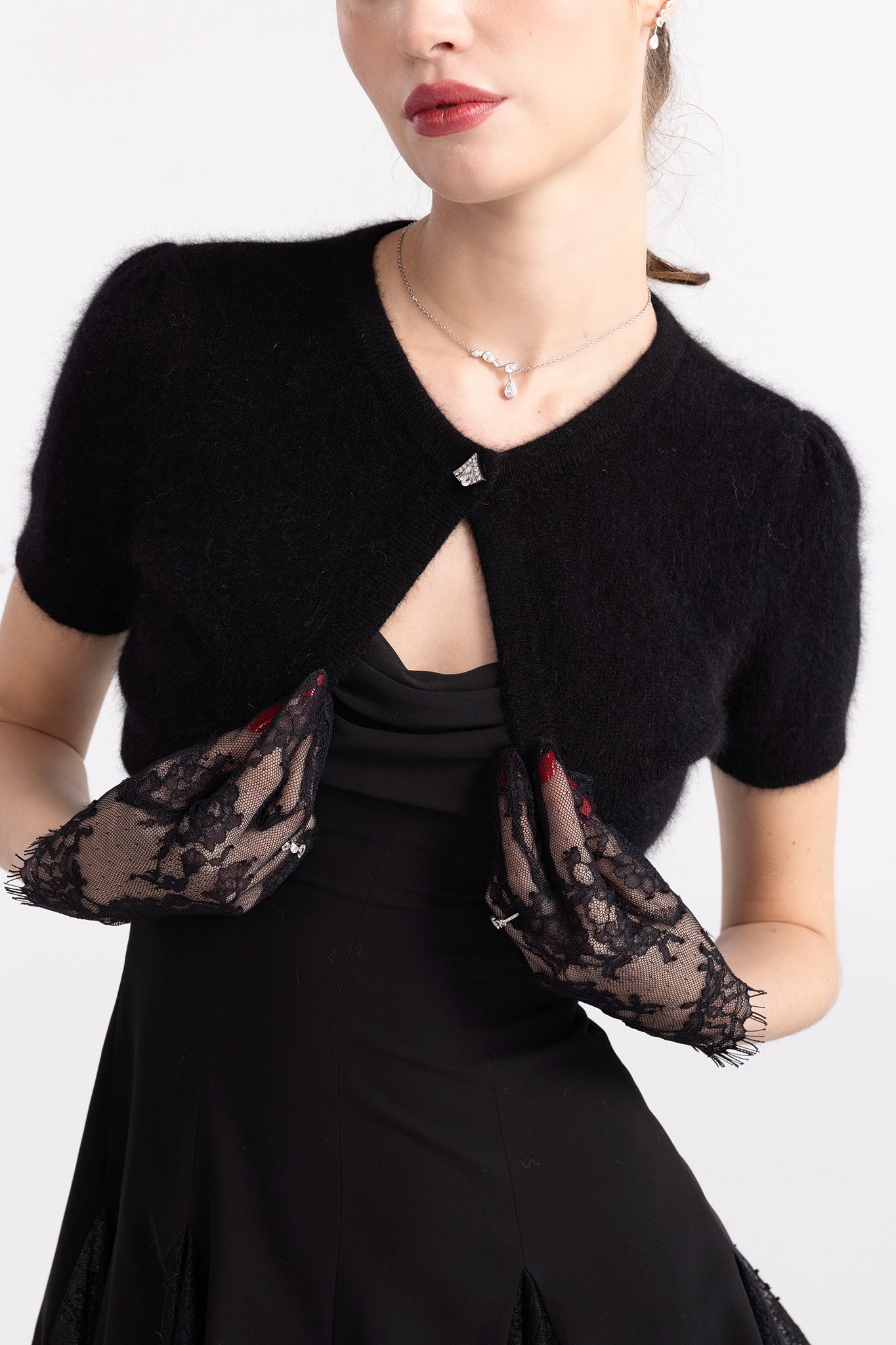 Elara Knitted Cropped Cardigan (Black)