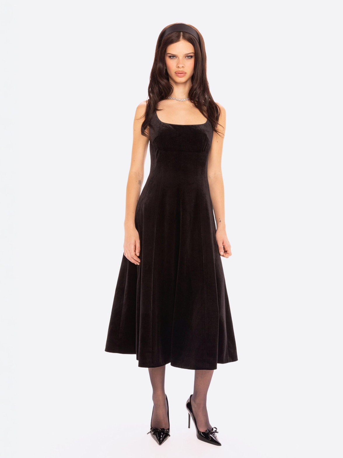 Nana Jacqueline Althea Velvet Maxi Dress (Black)
