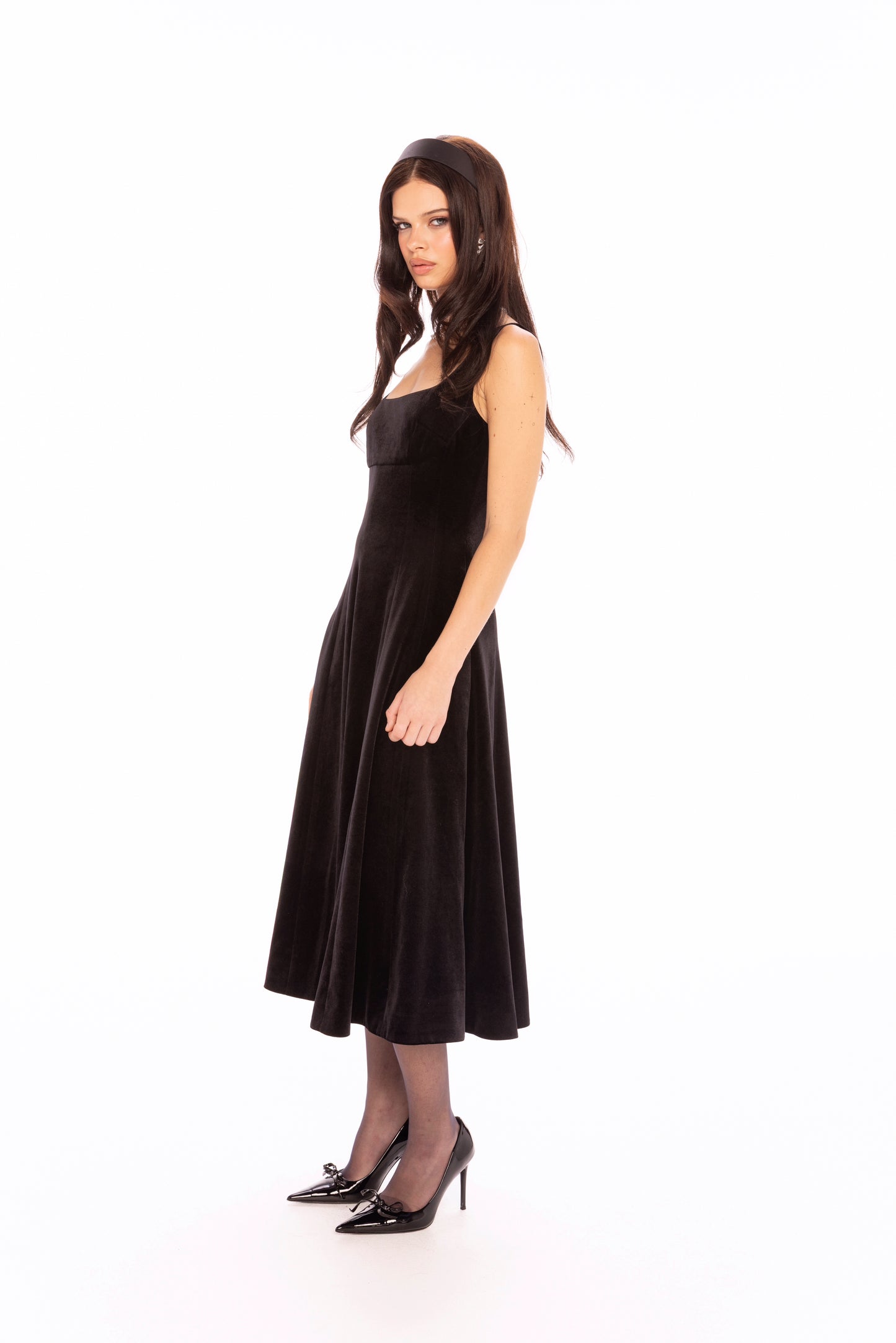 Eleanora Velvet Maxi Dress (Black)