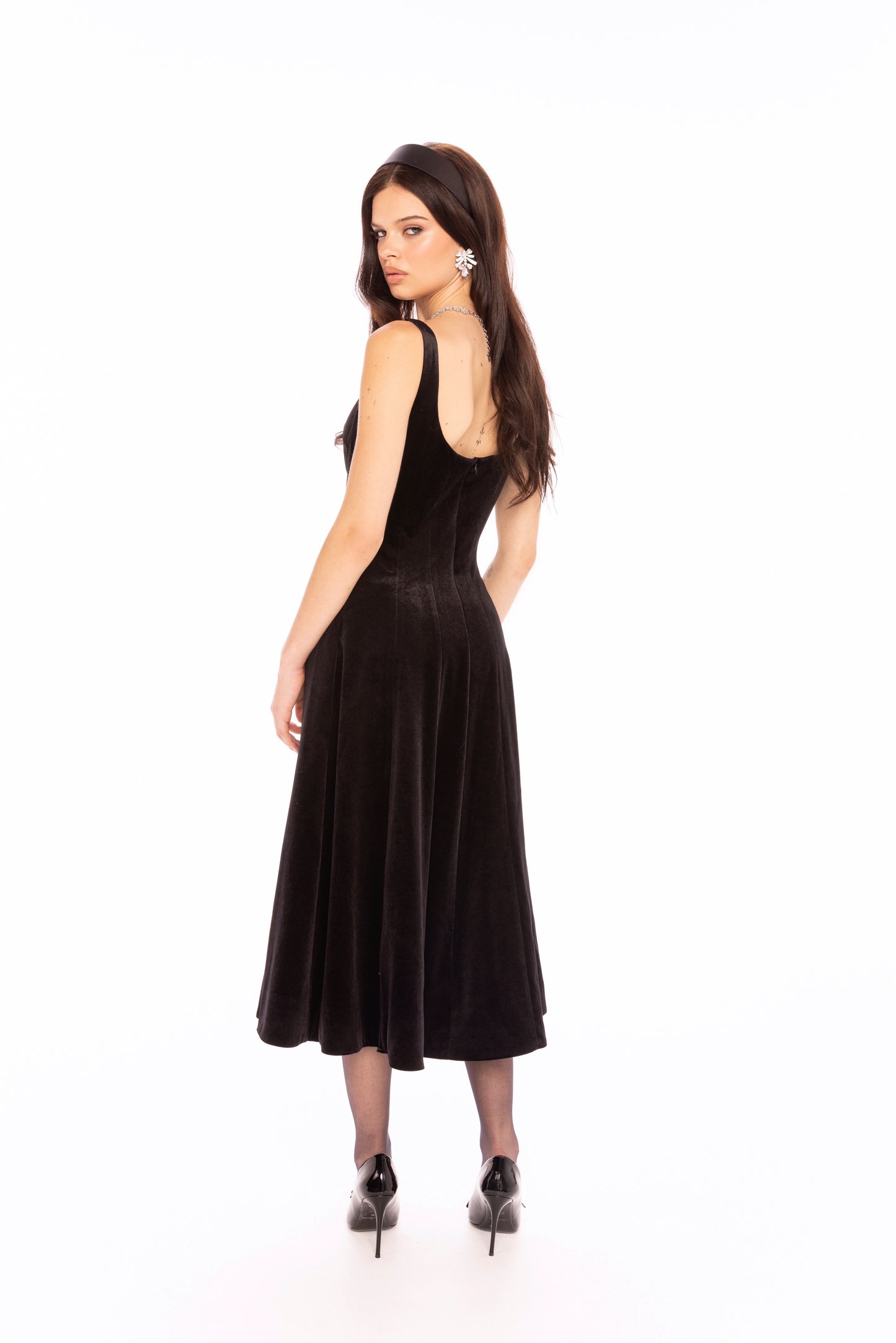 Eleanora Velvet Maxi Dress (Black)