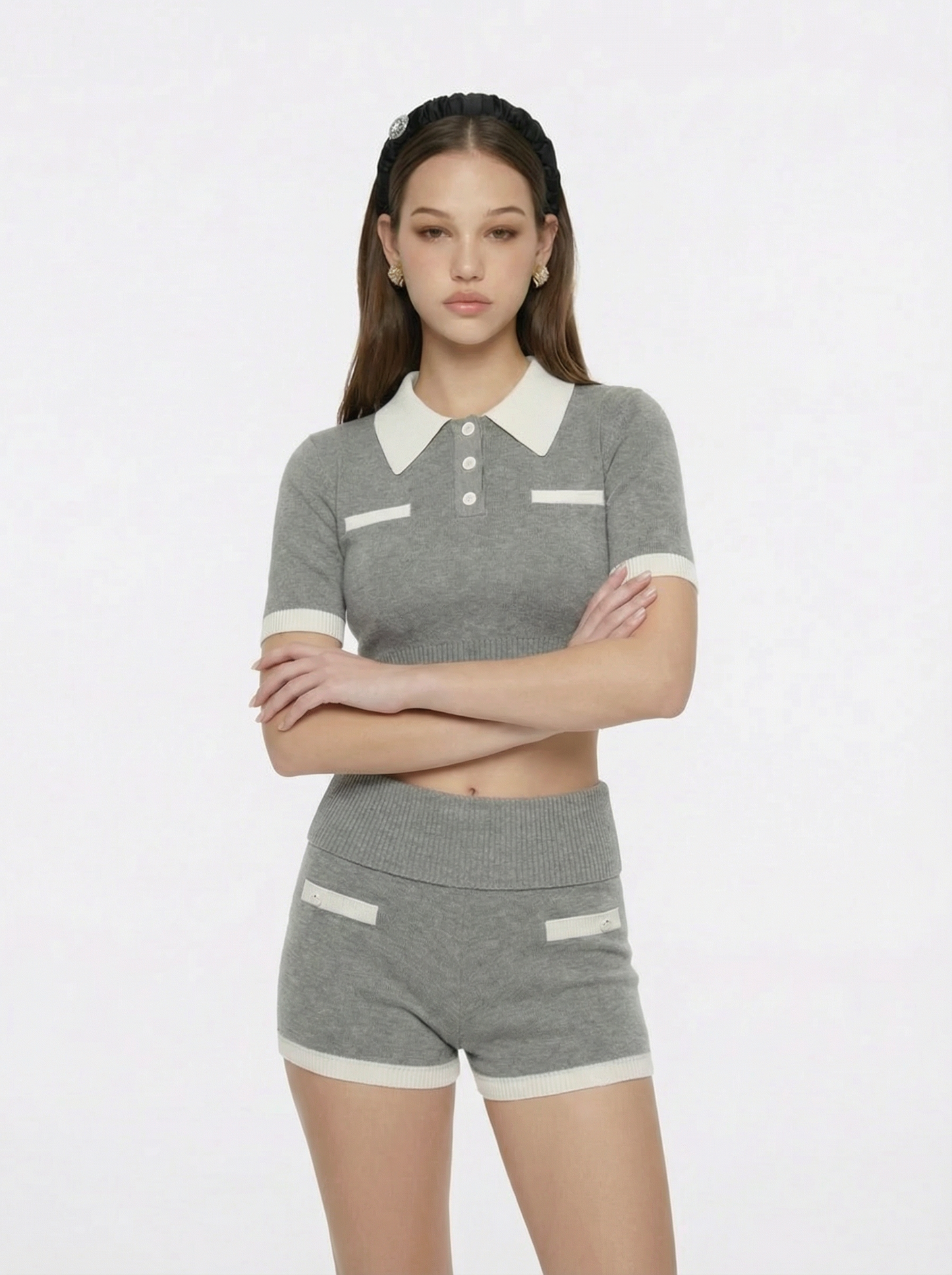Mia Contrast-Collar Grey Short Sleeve Knit Top