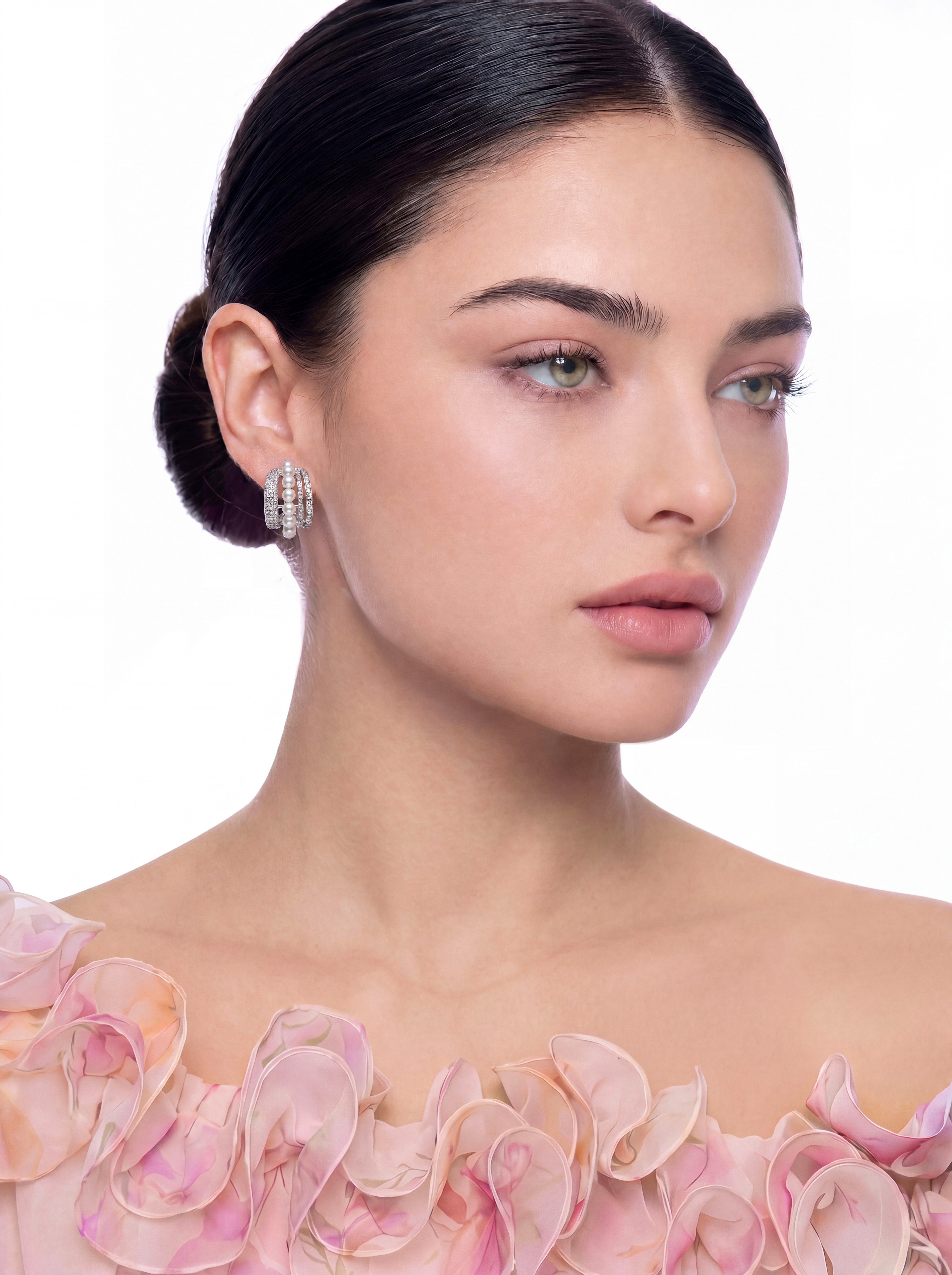 Fauna Curved Pearl White Earrings | Nana Jacqueline