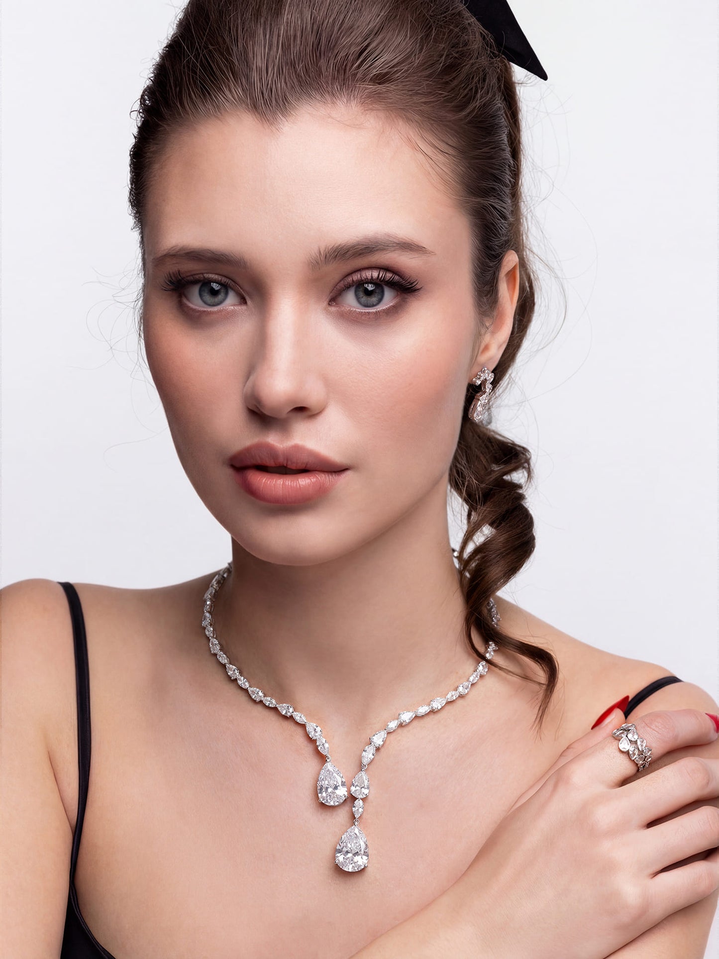 Mirabelle Teardrop Ring