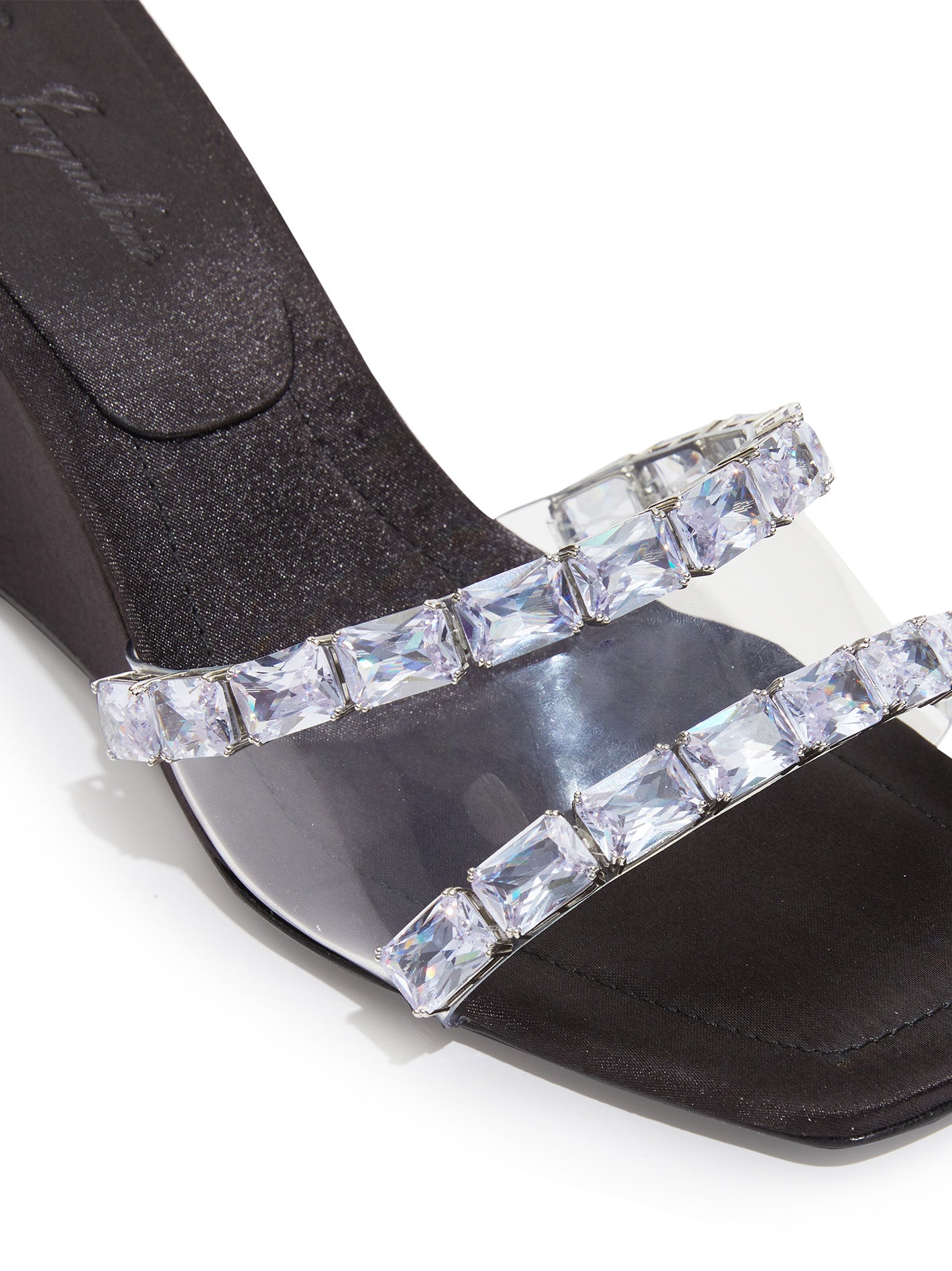 Cassandra Diamond Heels (Black)